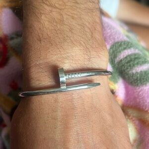 18k gold Juste Un Clou style bracelet. Size 17